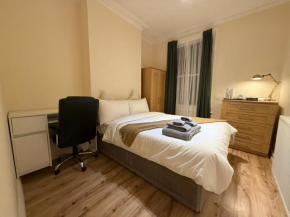 Budget friendly and cozy rooms in Hammersmith